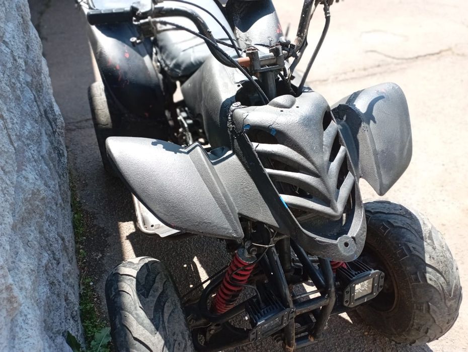 Квадроцикл автомат 150кубов