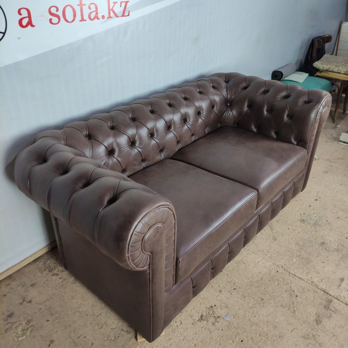 Диван Честер для дома и офиса