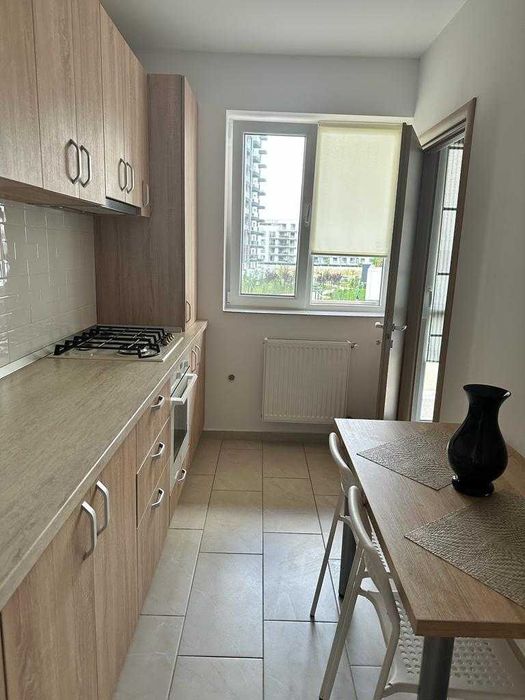 Proprietar, inchiriez apartament cu 2 camere in bloc nou