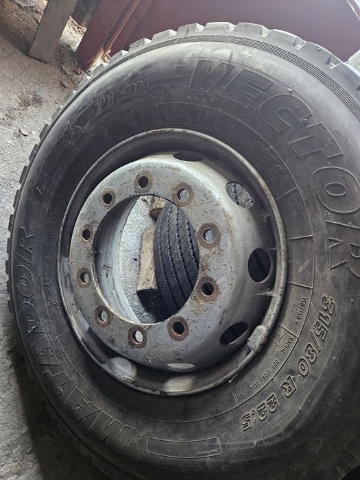 315/80R22.5 Matador с джанта