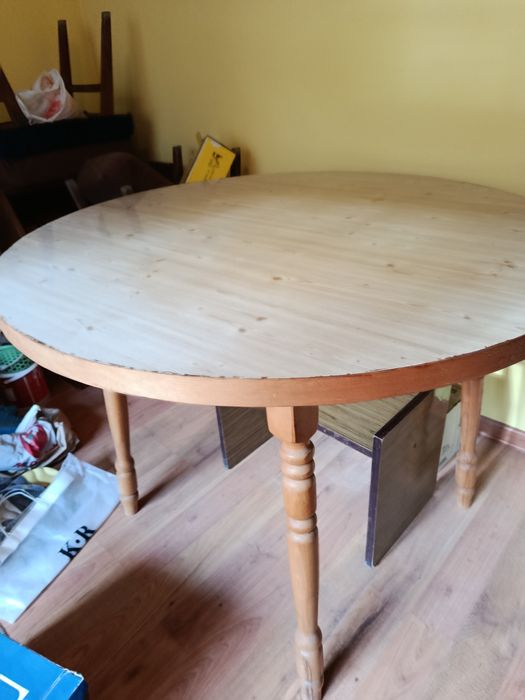 Кухненска маса кръгла