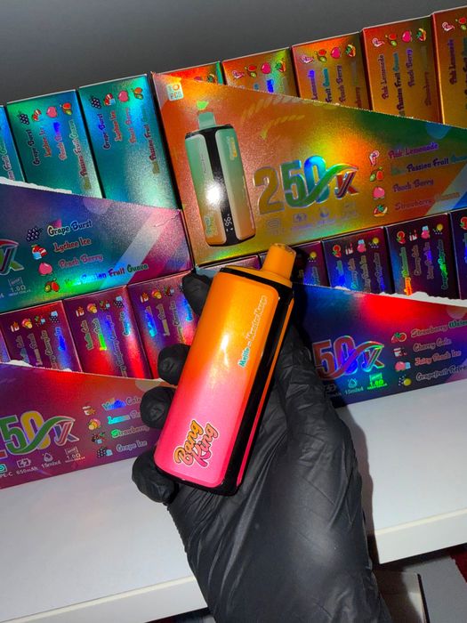 Vape 250.000 Puffs 4 Arome Reincarcabil Display