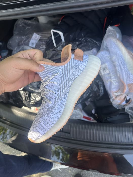 Adidas Yeezy Boost universali