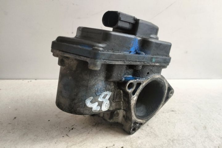 Supapa EGR CAG 03L131501G Volkswagen VW Passat B6 seria