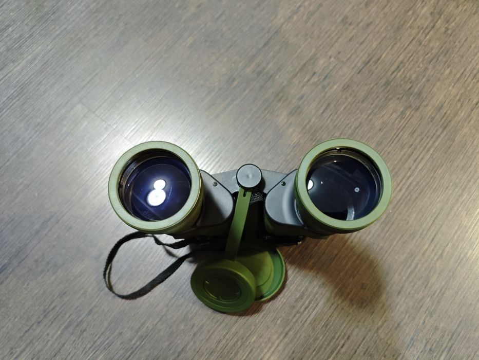 Бинокль фирмы Canon