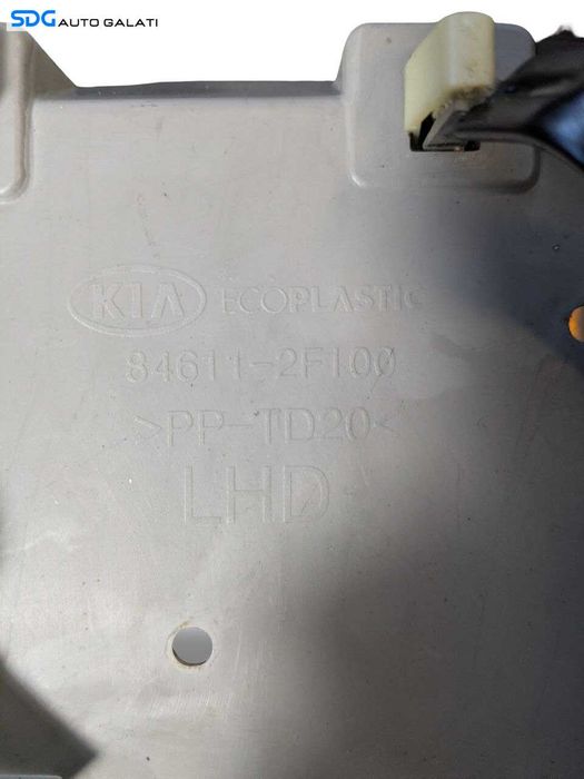 Cotiera cu Consola Centrala Kia Cerato 2003 - 2011 Cod 84672-2F100 84611-2F100 [L9229]