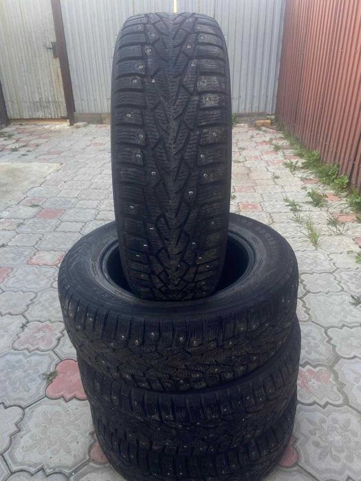 Зимние шипованные автошины