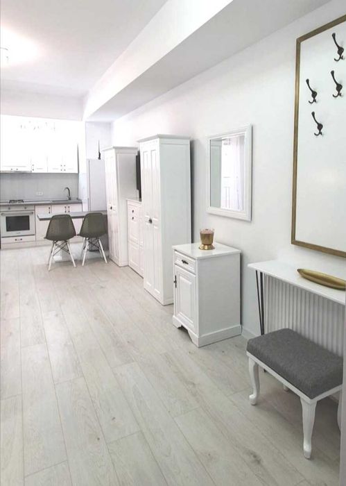 Proprietar, Otopeni central langa aeroport, utilata/mobilata, contract