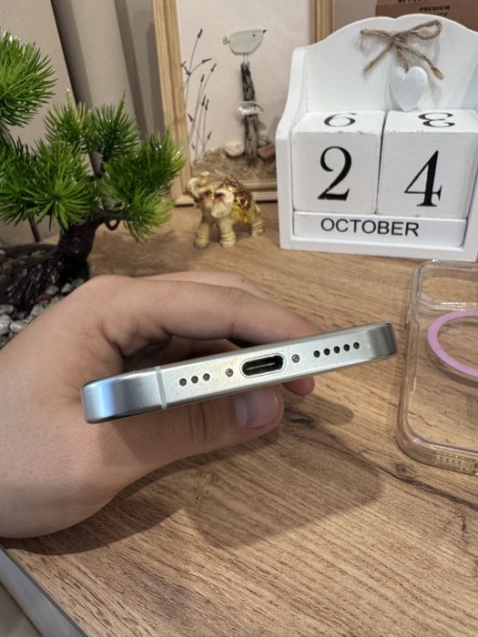 iPhone 16 pro 128gb