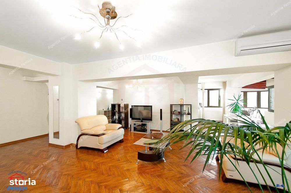 Vanzare apartament cu 4 camere, Faleza bloc Pescarus, etaj 1, sup.135