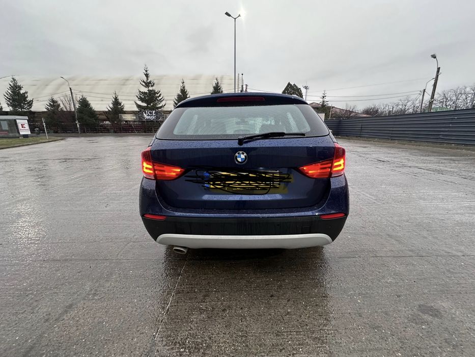 Se vinde BMW X1 2010