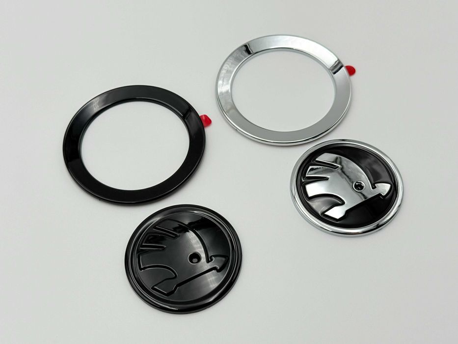 Emblema SKODA volan crom/negru