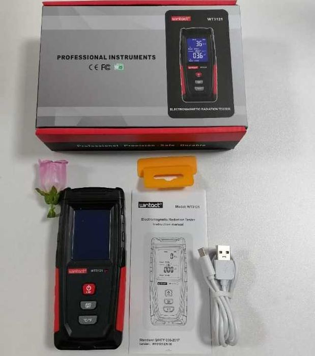 Детектор электромагнитных полей