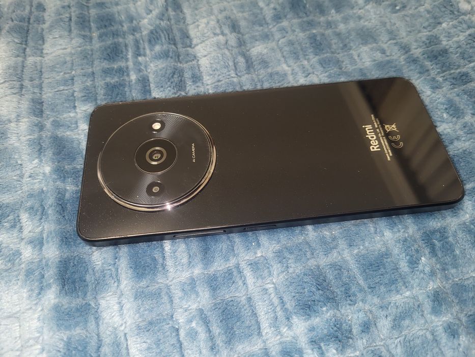 Продам редми А3 почти новый