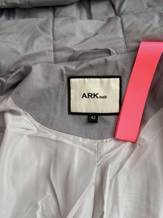 Зимний женский пуховик