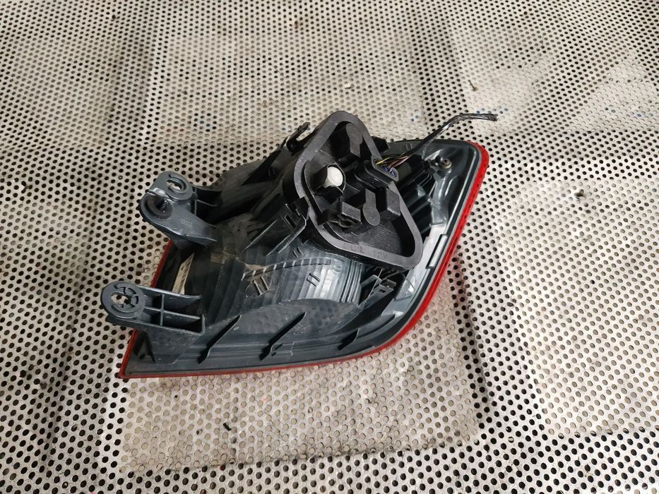 Lampa Stop Tripla Stanga De Pe Caroserie Bmw F30 Cod  - Dezmembrari Arad