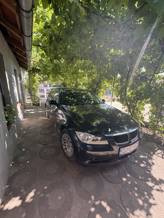 Vand bmw anul 2005