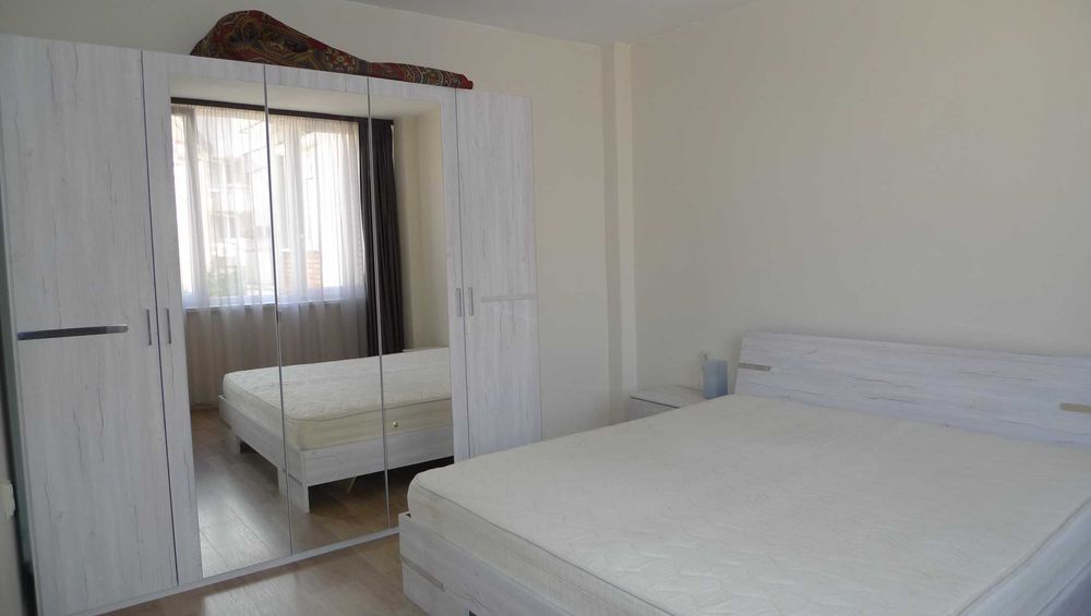 Лозенец двустаен под наем, обзаведен