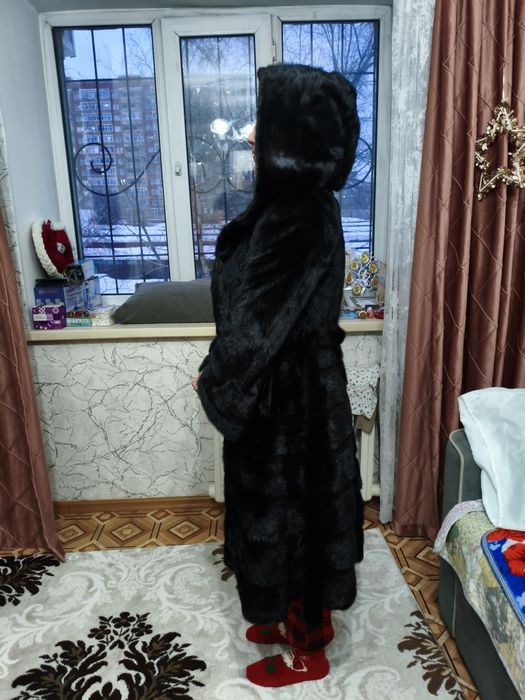 Продам шубу норковую.