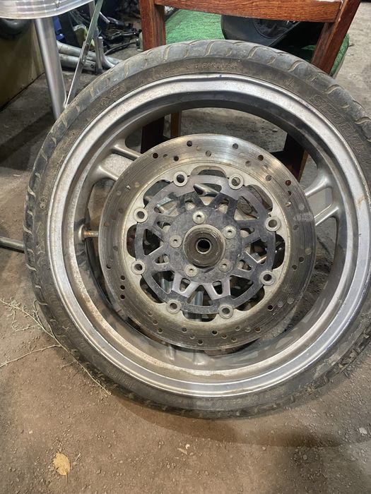 Продам на кавасаки ззр400