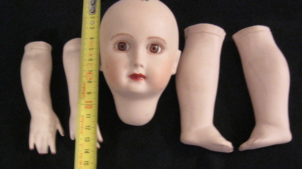 Papusa ceramica,elemente ceramice papusa,1987,replica portelan.