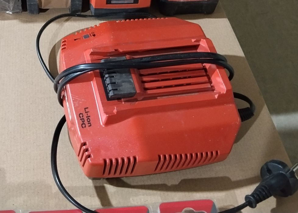 Hilti батерии и зарядни