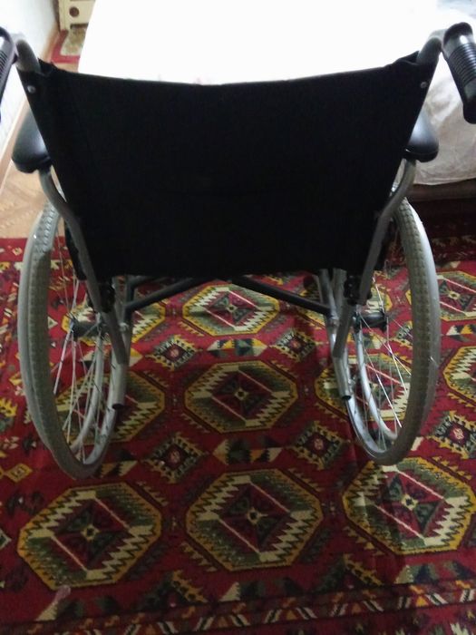 Инвалидная коляска