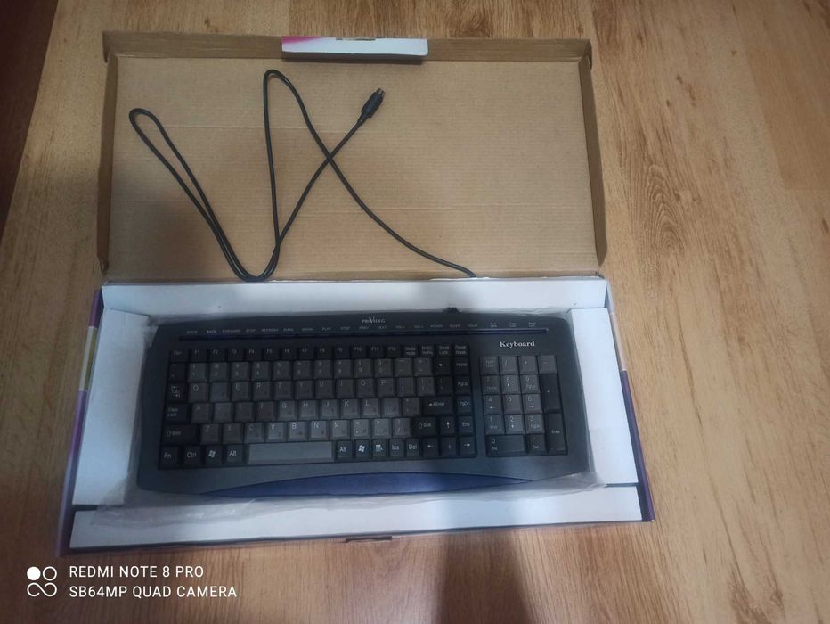 Клавиатури за настолен компютър