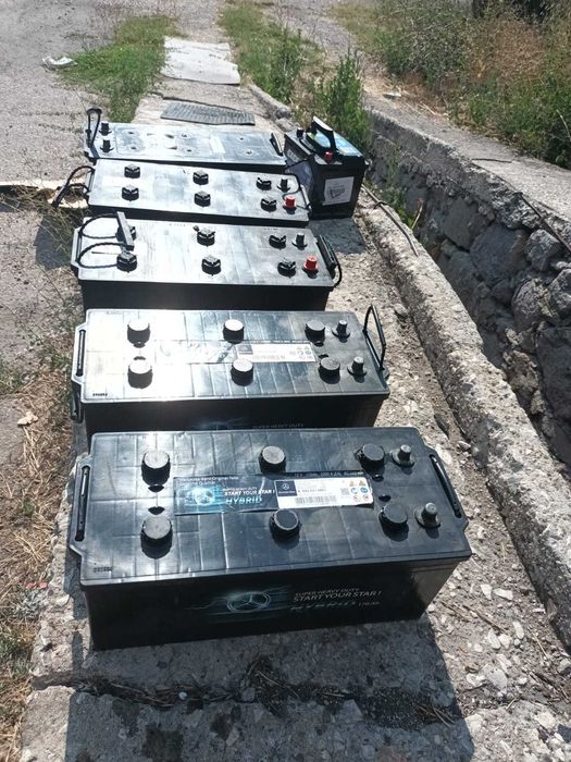 Акумулатор за камион