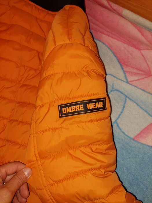 Оранжево яке бомбър