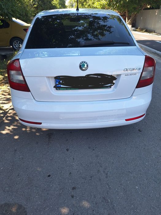 Vând Skoda Octavia 2