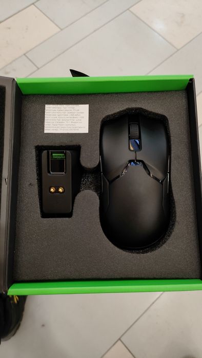Razer Viper Ultimate с док-станцией