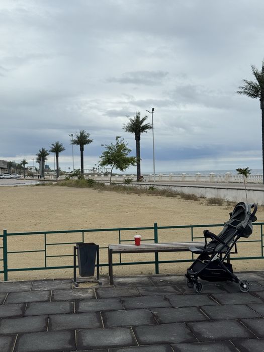 Продам прогулочную коляску