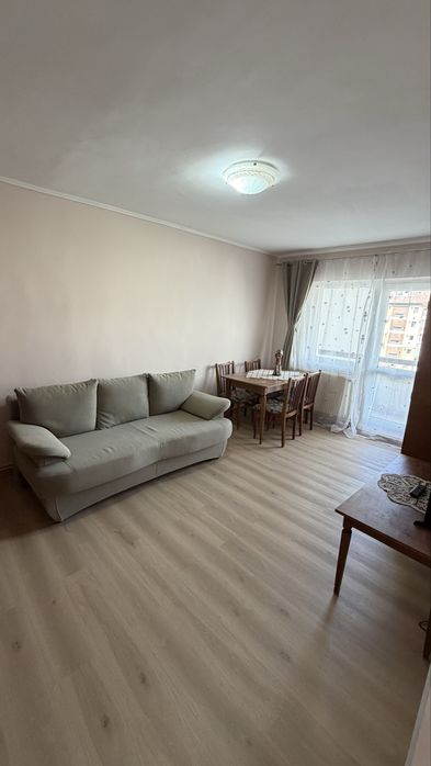 Inchiriez apartament 3 camere