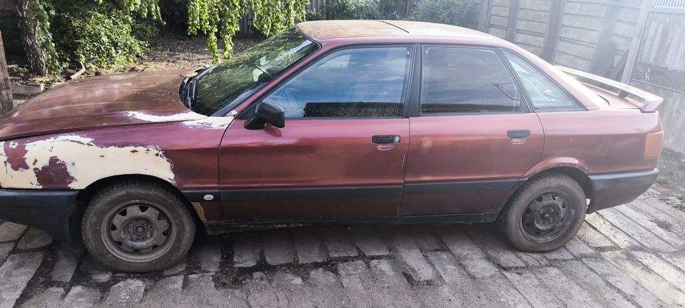 Автомобиль Audi 80 b3