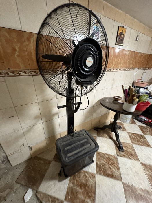 Ventilator nou ! neutilizat cu pulverizare apă (tip industrial), foarte puternic de la 1200 lei la 690 lei