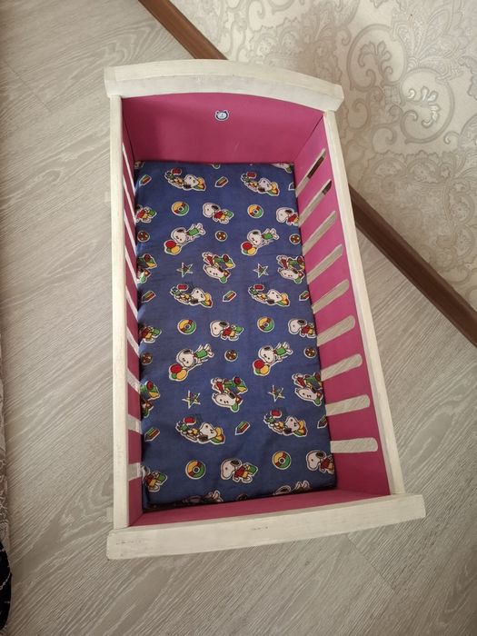 Кровать- качалка для куклы (60×35)