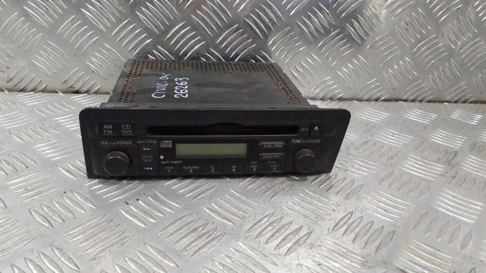 CD Honda Civic 2004г