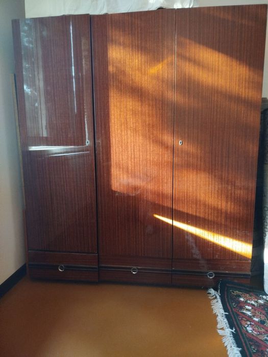 Спальный гарнитур сотилади