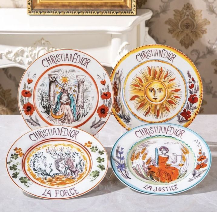 Набор тарелок DIOR