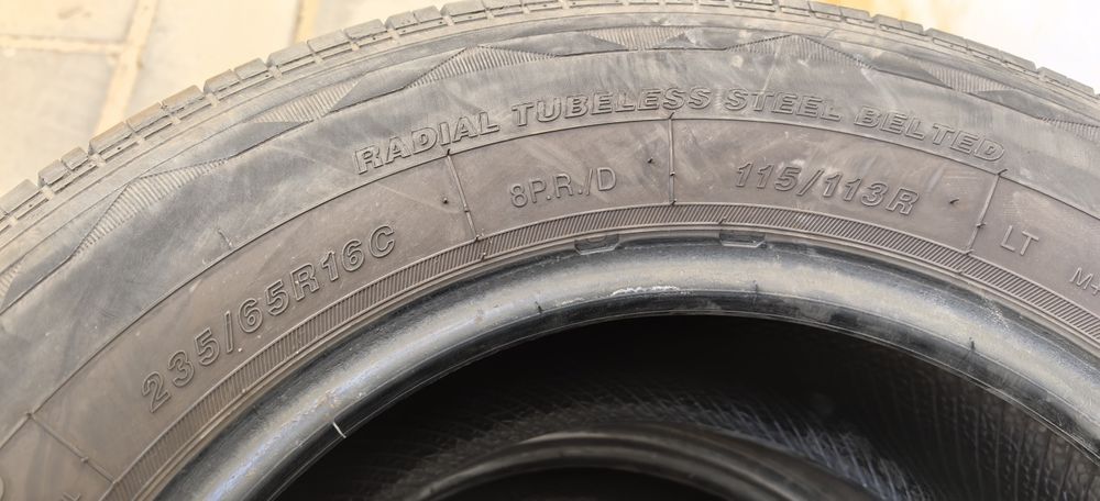 Гуми за бус 235/65/16 С