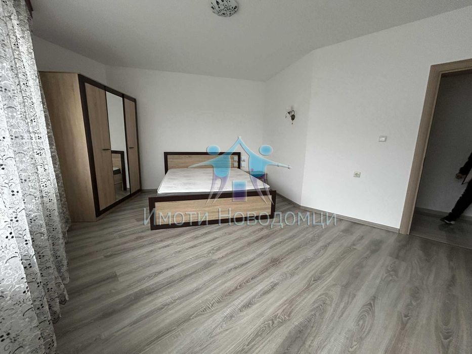 Продава се Двустаен апартамент в Шумен, Пазара - 63 кв.м за 2024 €/кв.м - Снимка #2