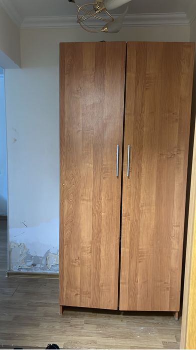 Кухня, шкаф , диван