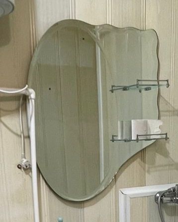 Продам две овальных зеркала