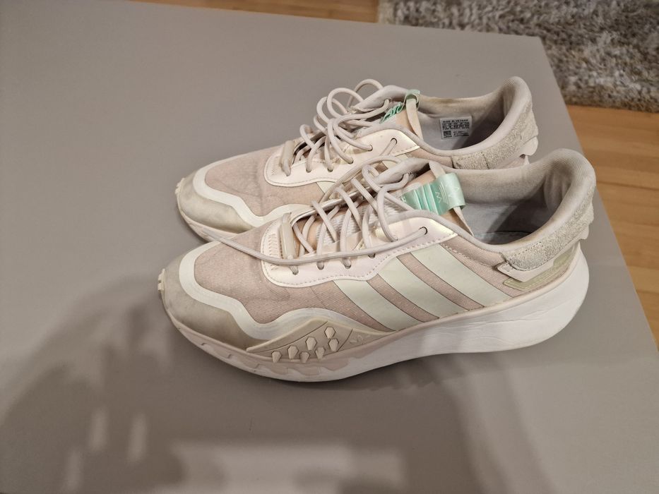 Adidasi Adidas , nr 42