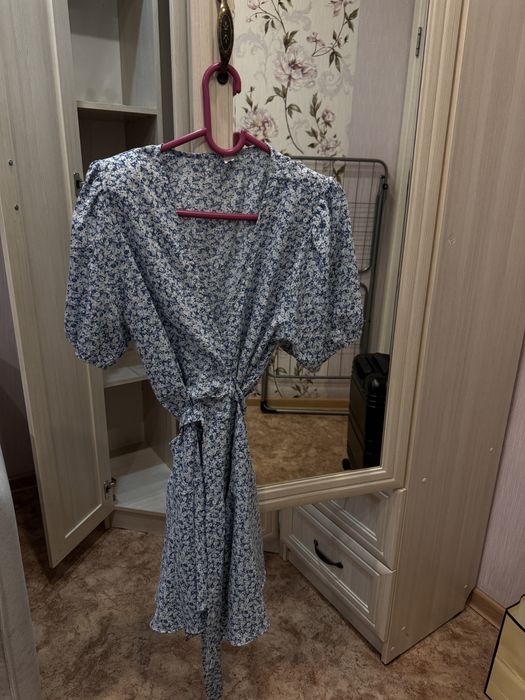 Платья продам срочно