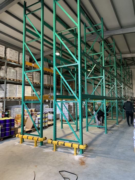 Палетни стелажи и рафтове за склад