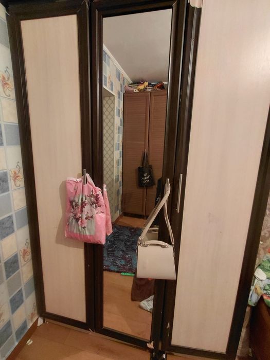 Продам шкаф срочно