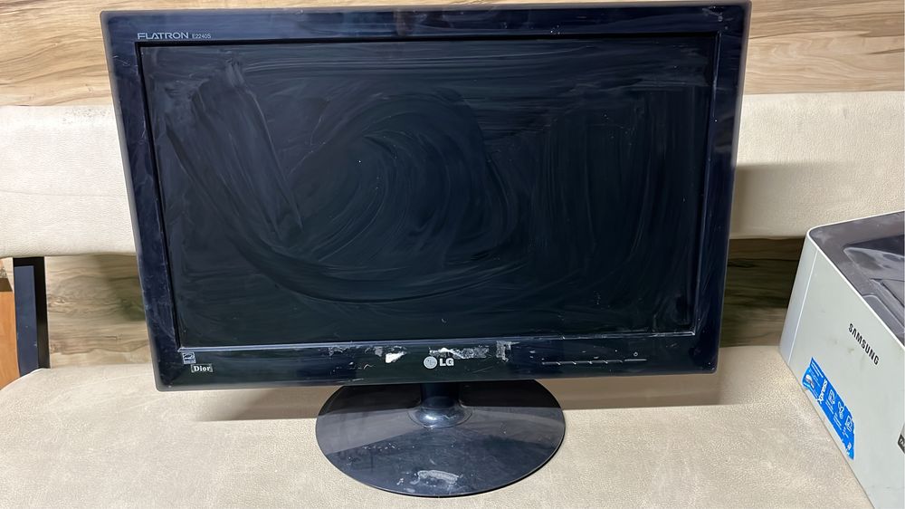 Продам мониторы дешево