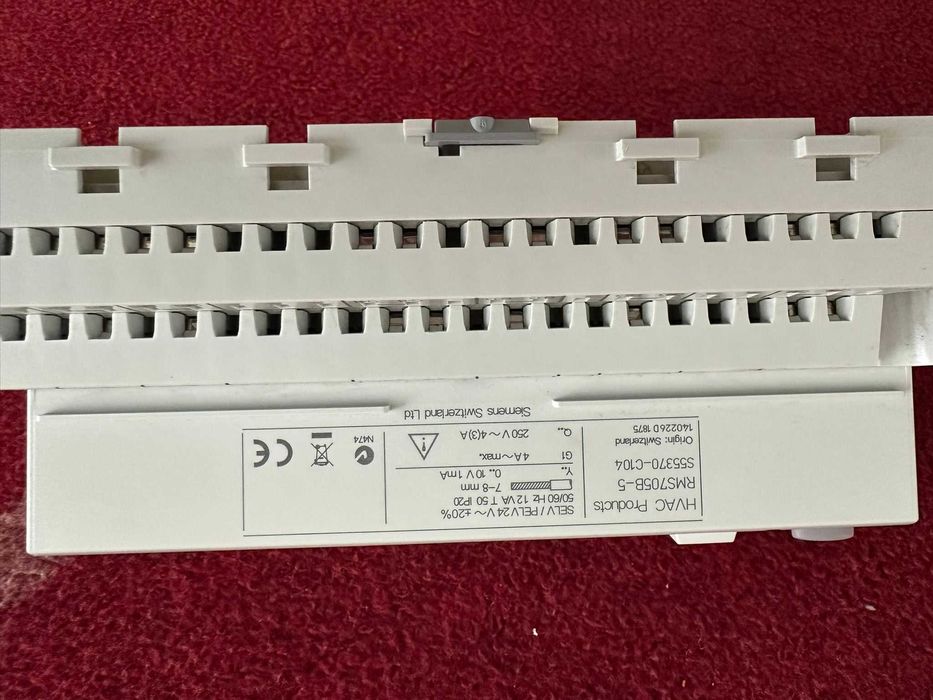 Siemens RMS705B-5 Yниверсален комуникационен контролер